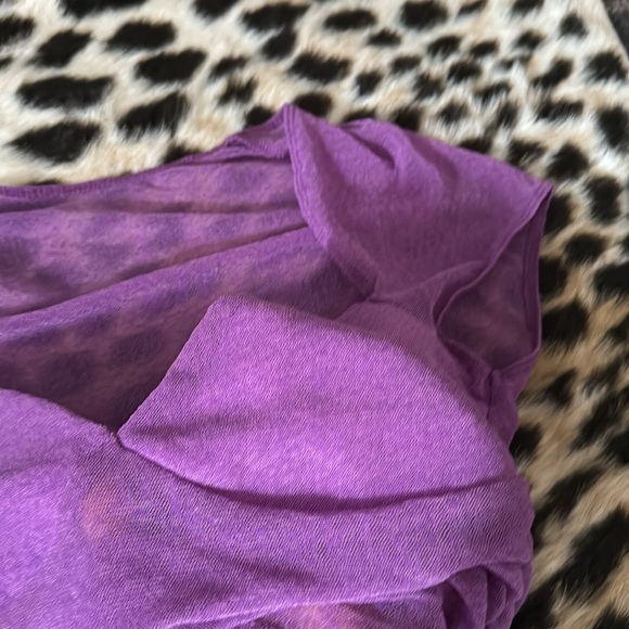 Purple Mesh going out top - Picture 3 of 4